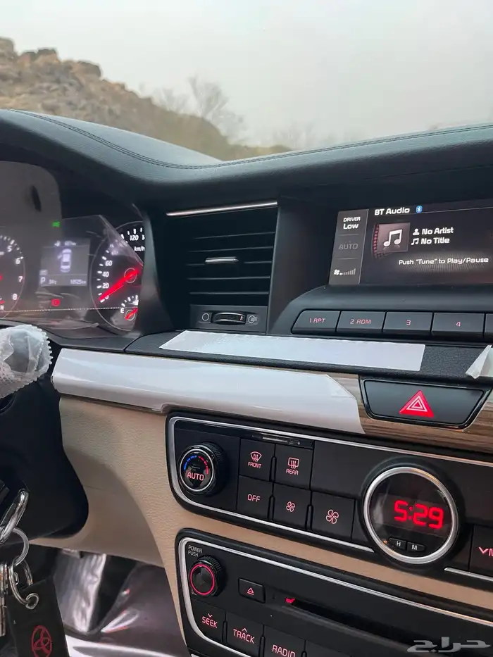 كيا كادينزا 2018 شبه الاصفار 50