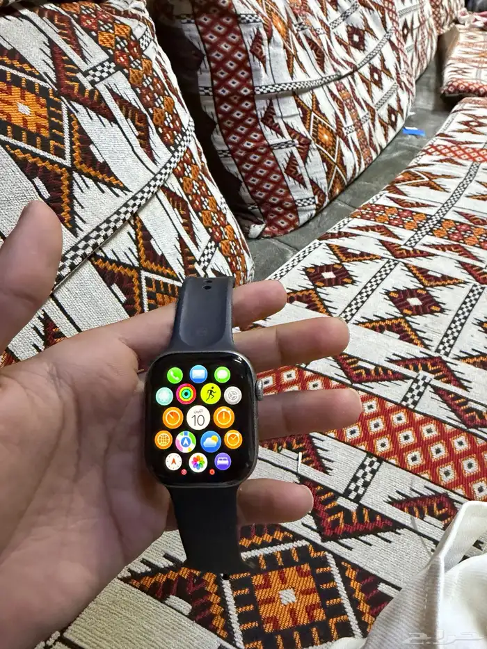 السلام عليكم ورحمة الله وبركاته موجود ساعة 6