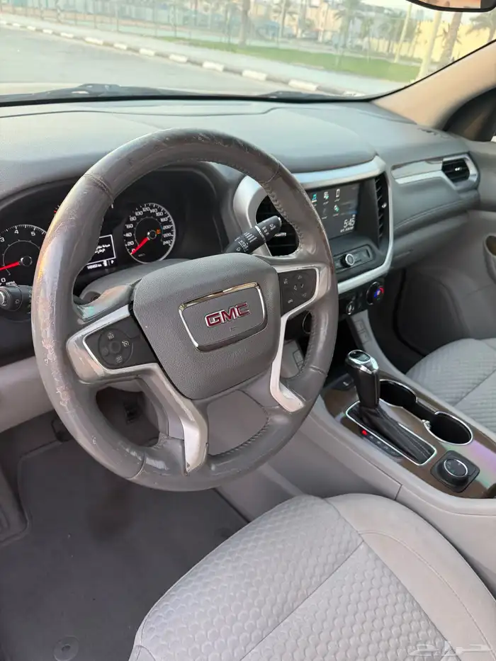 جمس اكاديا 2018 نص فل نظيف 12