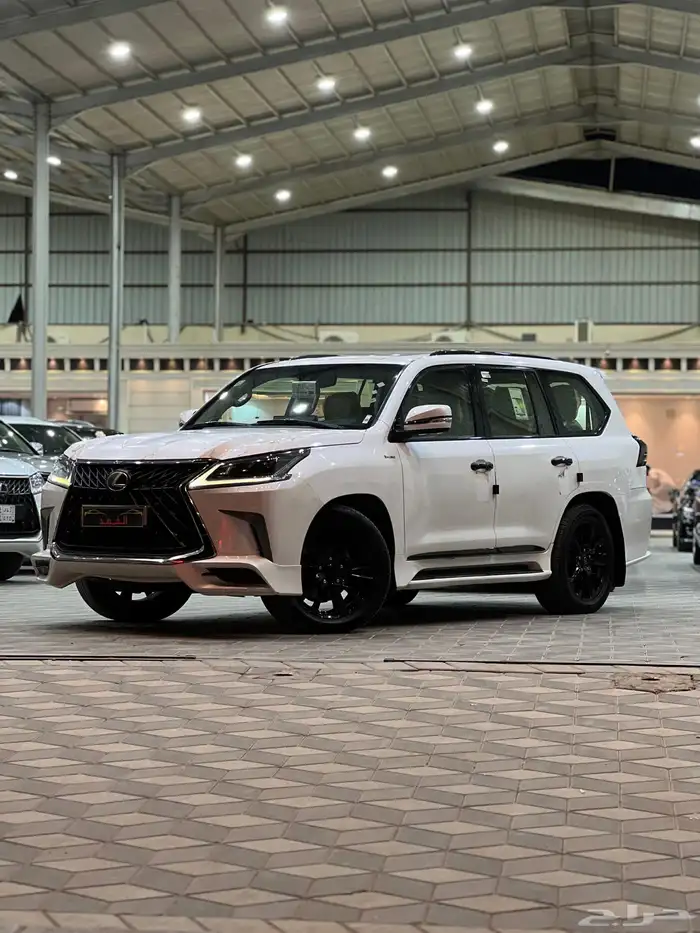 لكزس - 2016 - LX570 - فل كامل 2