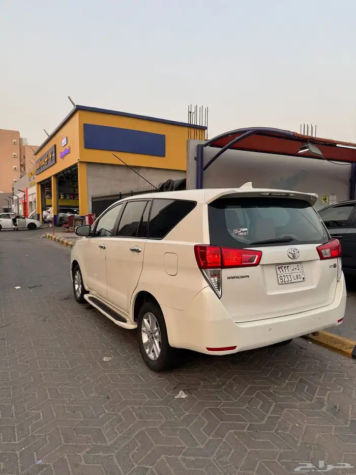 انوفا تايوتا 2017 5