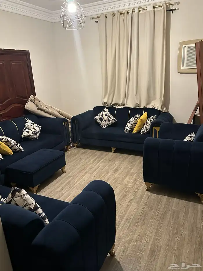 للبيع جلسة فخمة بحالة ممتازة 0