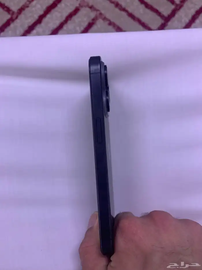 آيفون 15 برو للبيع العجل. 1