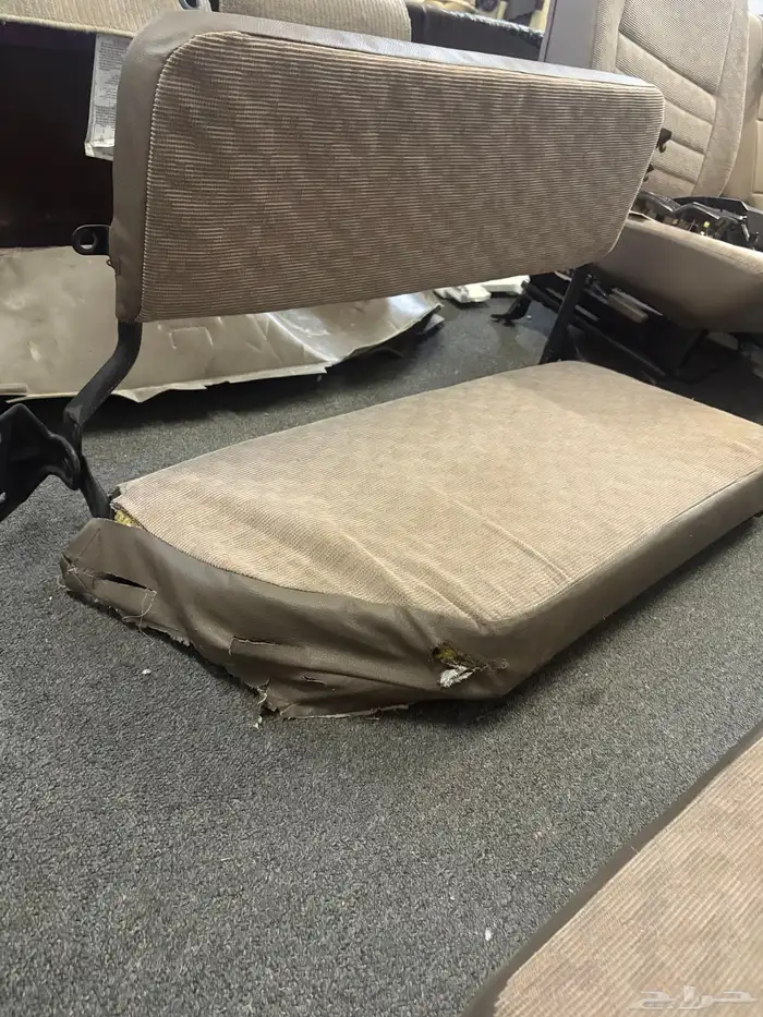 مراتب خلفية جيب ربع بوليسي 5