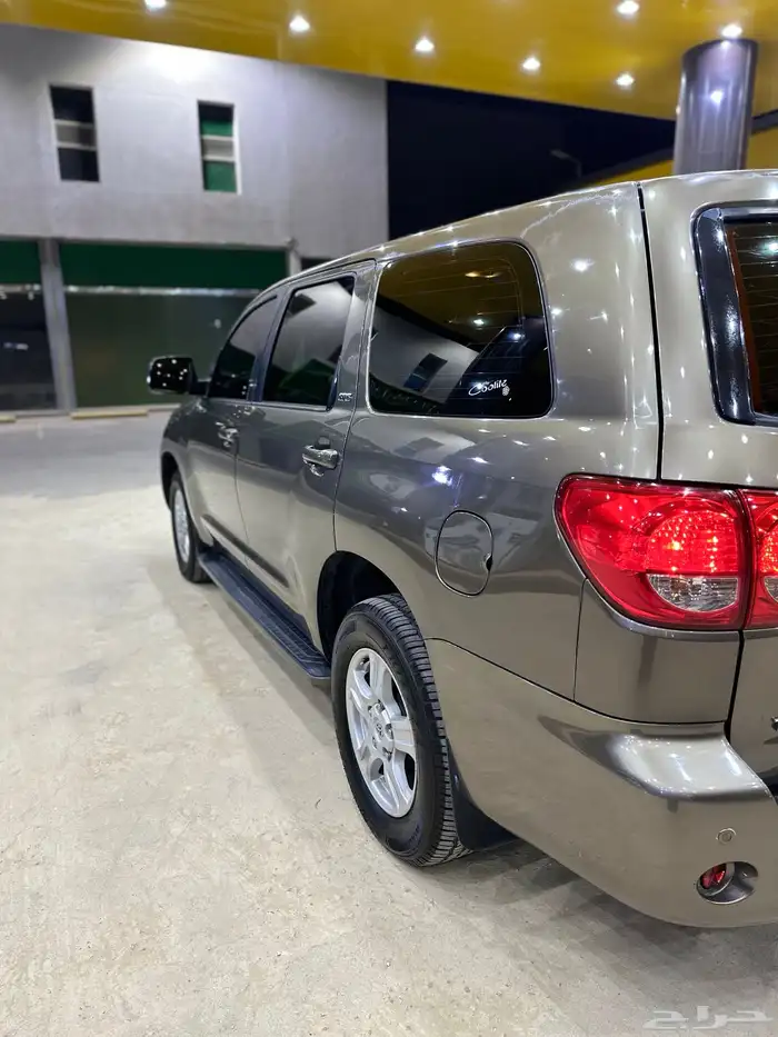 جيب سكويا 16