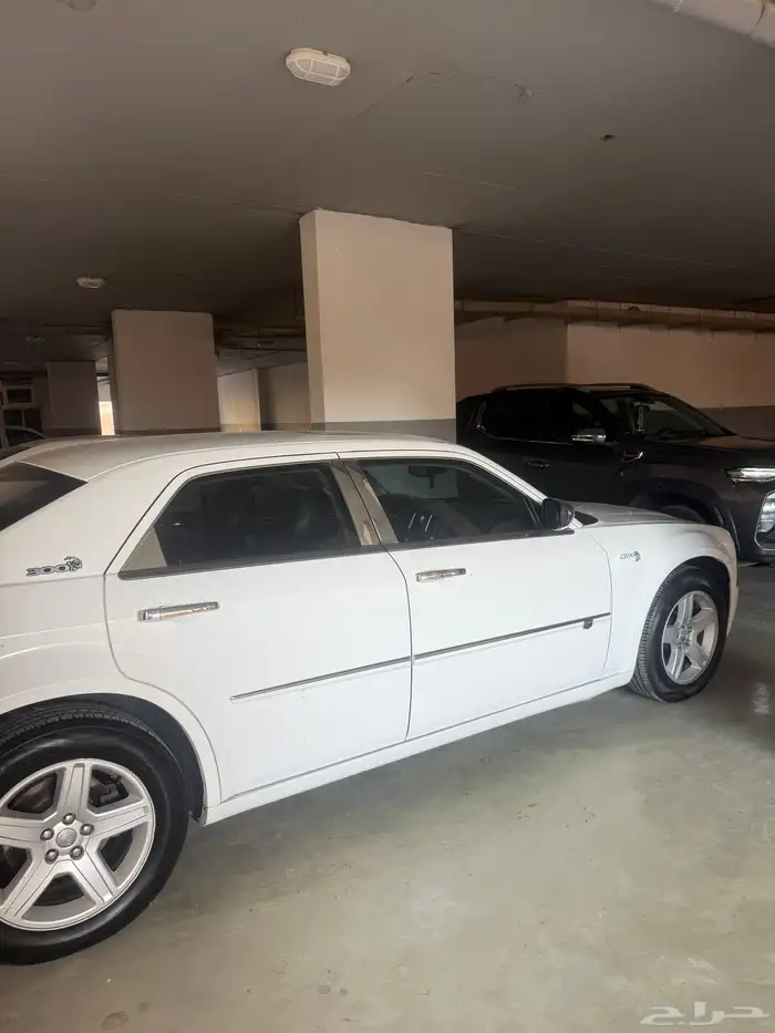 كلريسلر للبيع مستخدم 1