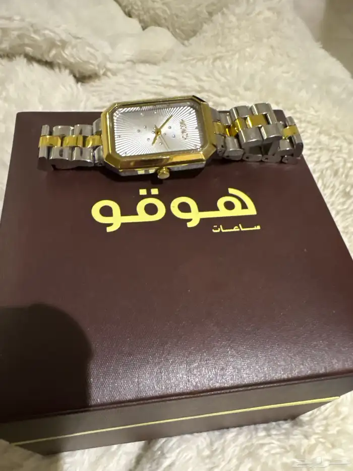 ساعة هوقو ذهبي و فضي معدني 0