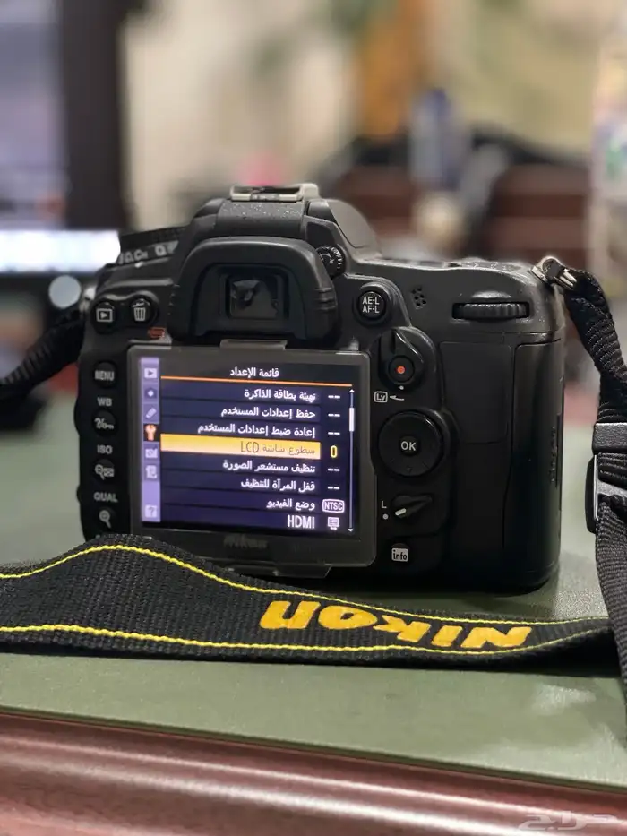 للبيع كاميرا نيكون D7000 مع عدسة سيقما 18-200 2