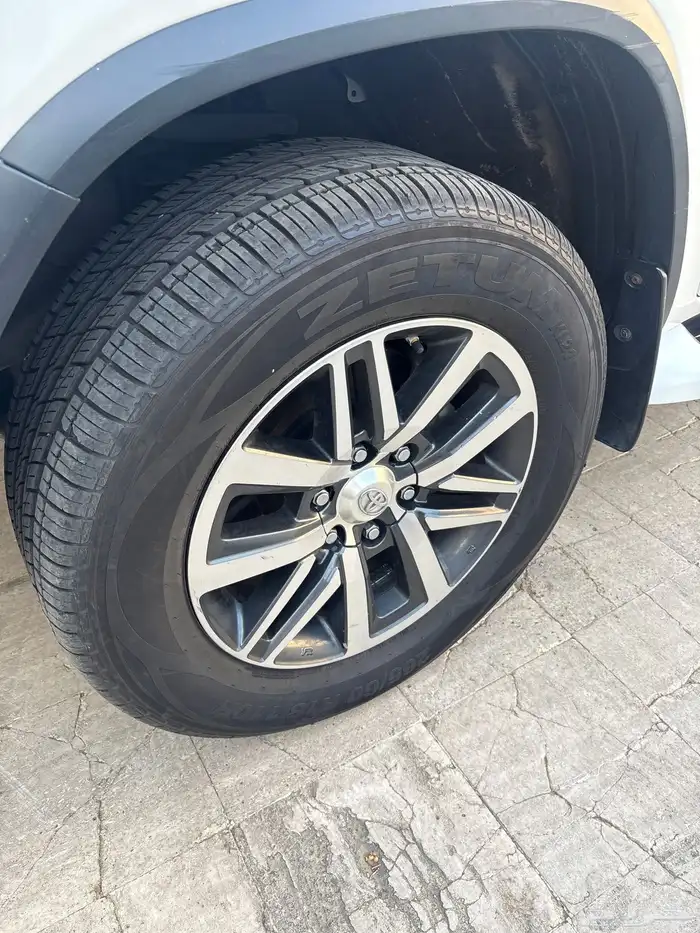 فورتشنر 2017 فل كامل ممشى 190 الف VX SR5 V6 السعر لقطة 27