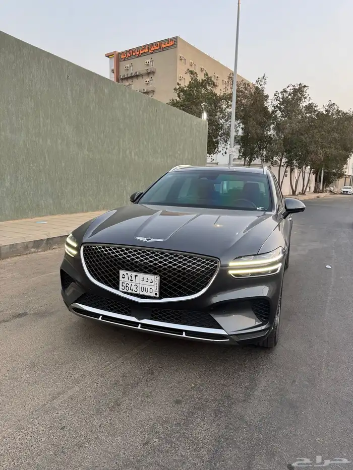 جنسس GV70 موديل 2021 8