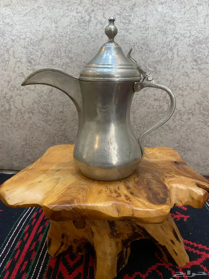 دلة نحاس بغدادية عمل بغداد 1