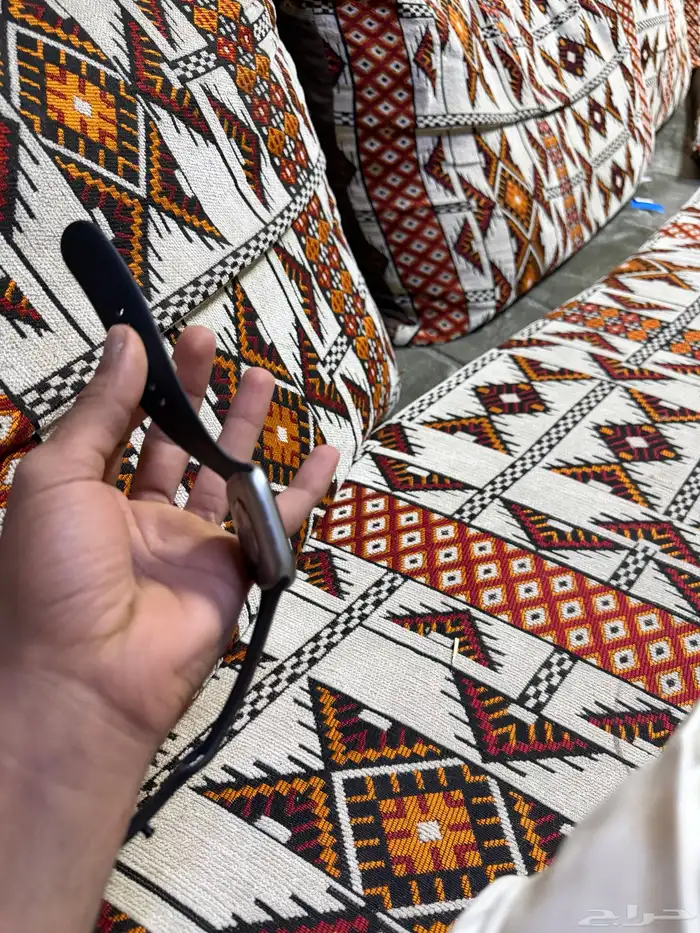 السلام عليكم ورحمة الله وبركاته موجود ساعة 4