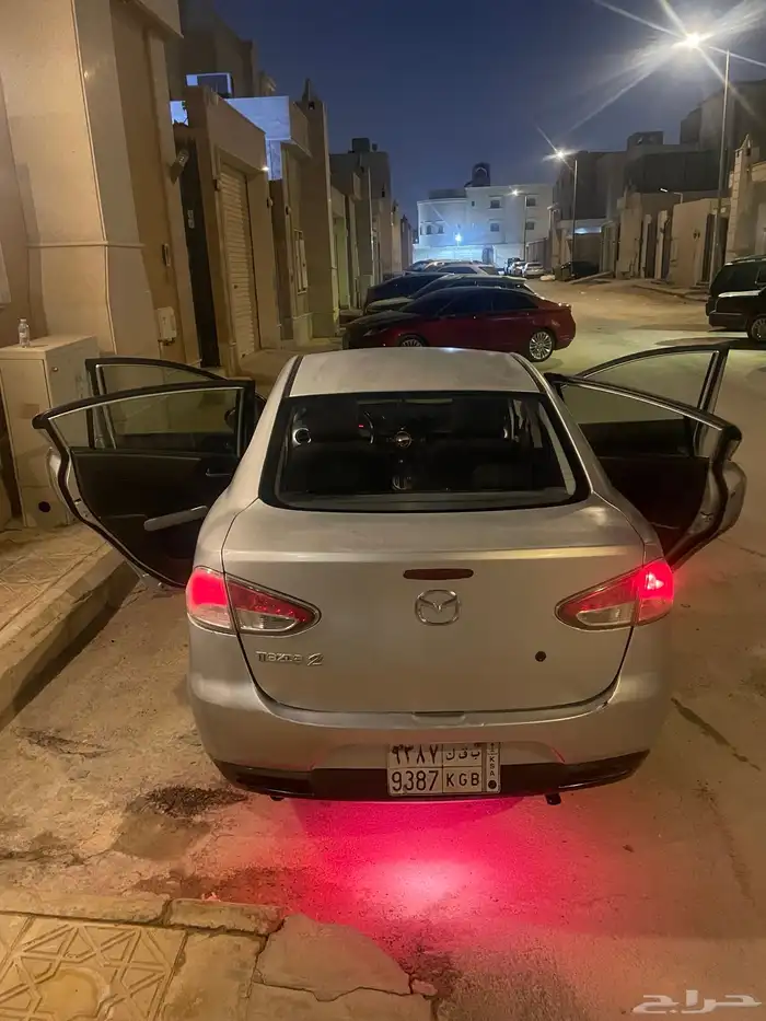 مازدا 2 2011 للبيع 5