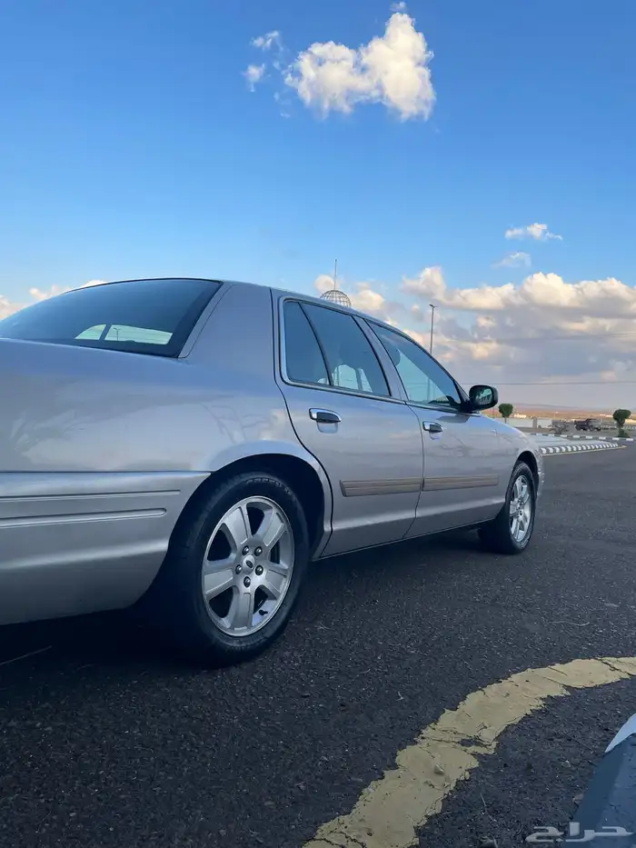 فورد فكتوريا 11 بودي ومحركات بلد 6