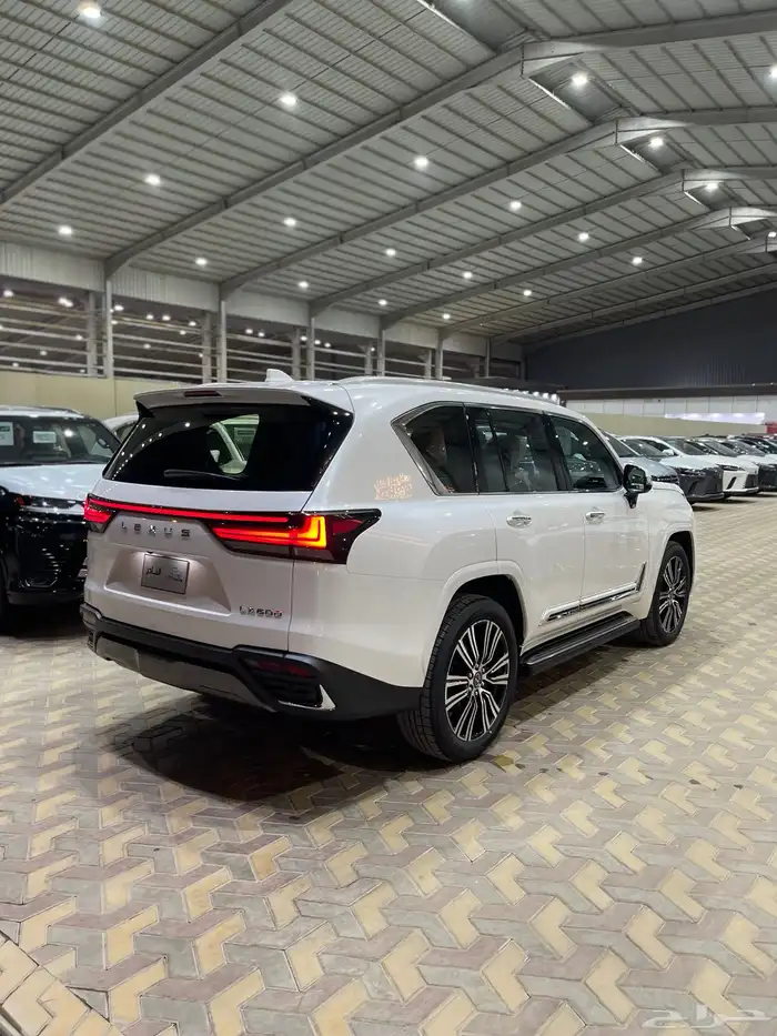 لكزس Lx BB سعودي عدةالوان بطاقه كاش اقساط 14