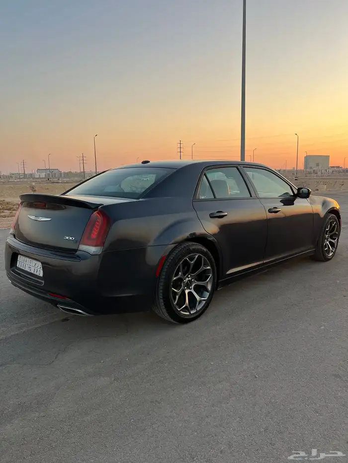 للبيع كرايزلر 2018 - C300s 2