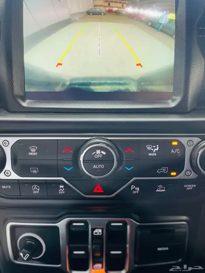 جيب رانجلر صحارى 2022 ( شبه جديد ) 16