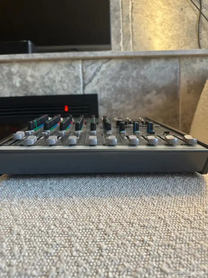 ميكسر Alto Live 802 احترافي 2