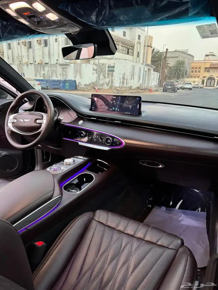 جنسس GV70 موديل 2021 13