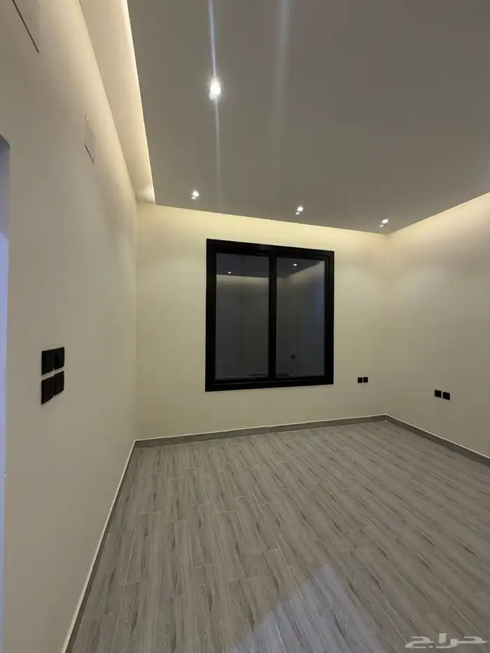 للبيع فيلا كبيره مودرن البكيريه حي الرياض 34