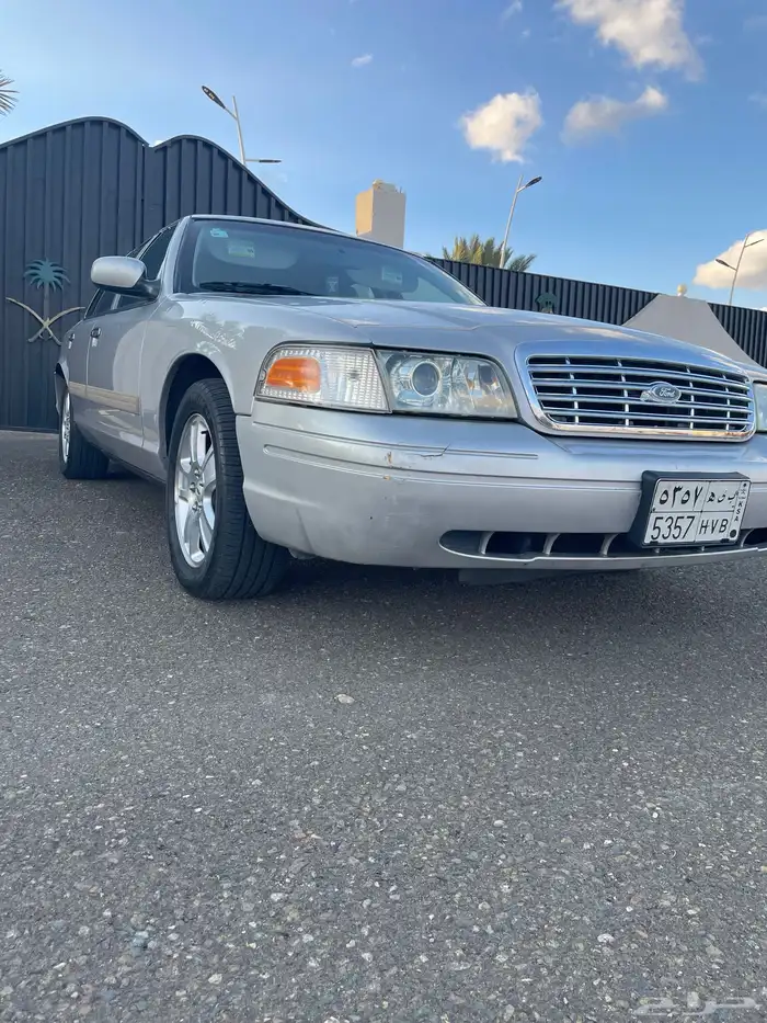 فورد فكتوريا 11 بودي ومحركات بلد 26