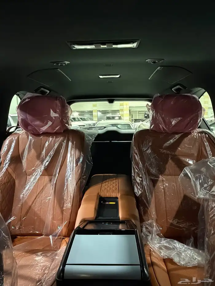 لكزس LX 600 بريمي VIP ابيض بلاك ادشن داخل - جملي نظام 50-50 27