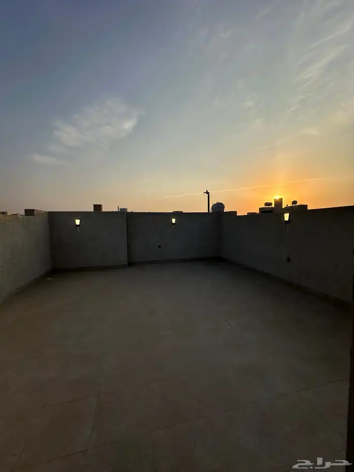 فيلا فاخرة للبيع مذينب مخطط البدراني 25