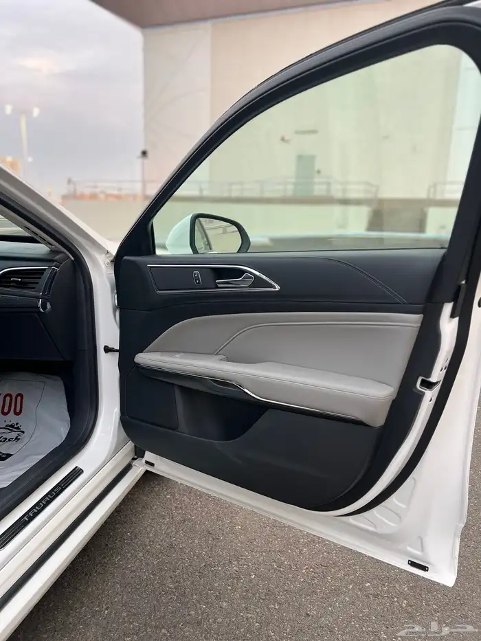 فورس تورس 2022 ابيض مخزن 13