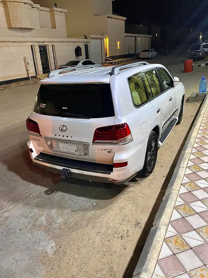 لكزس 2012 سبورت وارد عبداللطيف داخليه بيج عداد 440 7
