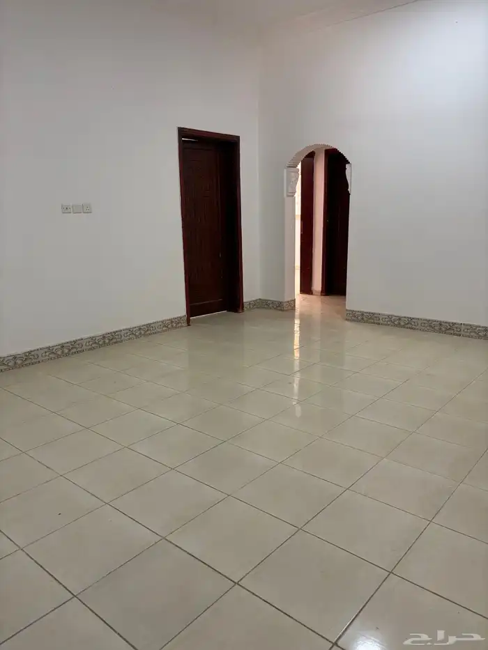 للبيع شقق تمليك مجدده حي الريان ب 350 الف 6