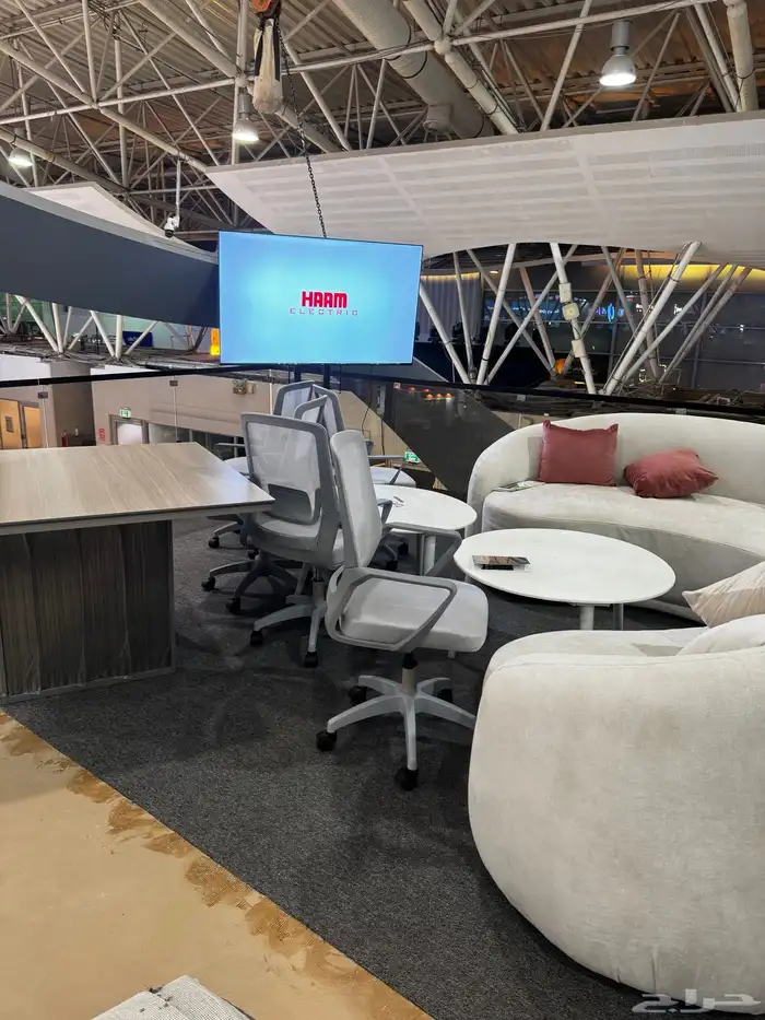 تاجير شاشات عرض تلفزيون 18