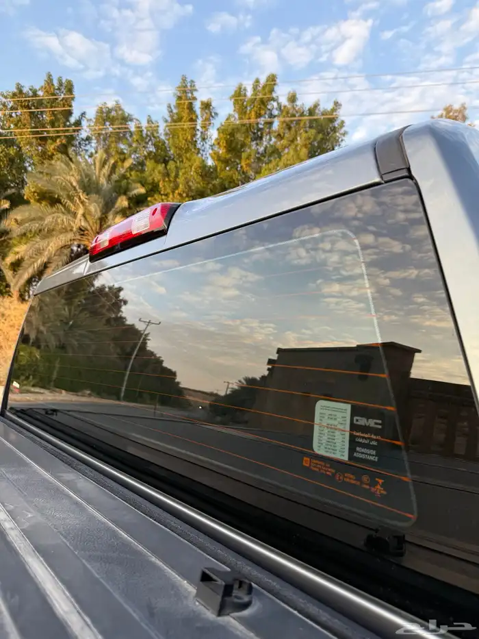 سييرا AT4 نظيف رمادي 49