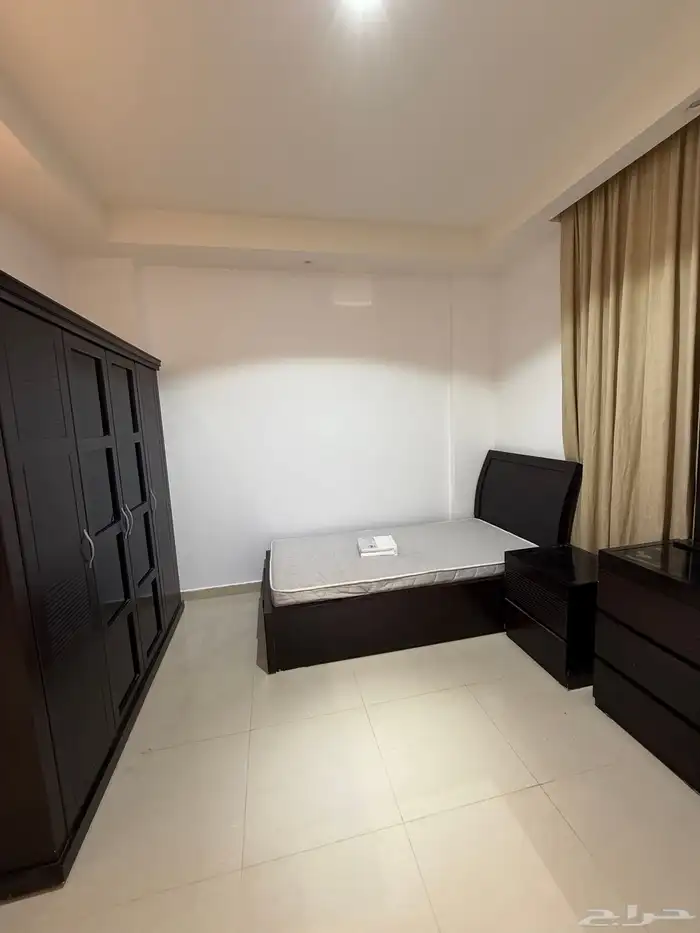 شقة مفروشة عزاب بحي الحمراء قريبة من جامعة فيصل ومعهد نيتي 2