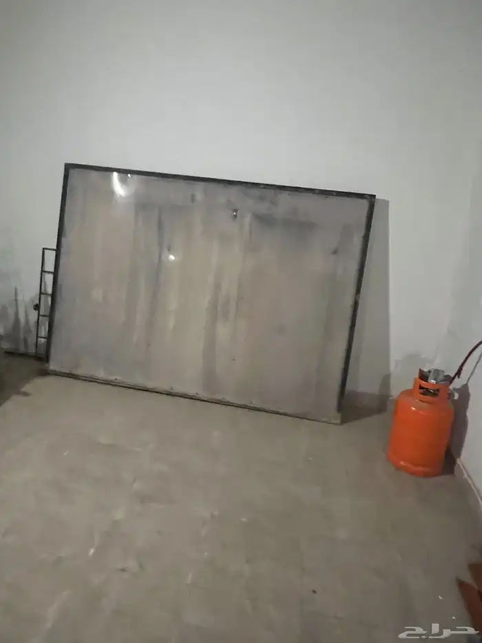 شبابيك وساتر حمايه 0