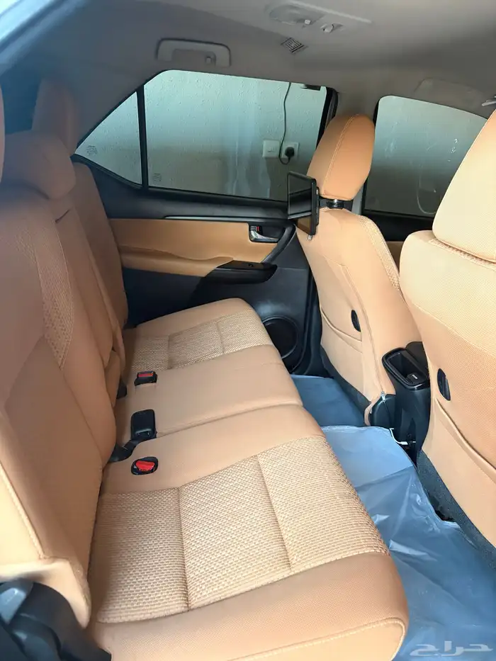 ((ديزل)) فورتشنر دبل 2022 فضي نظيف جدا 5