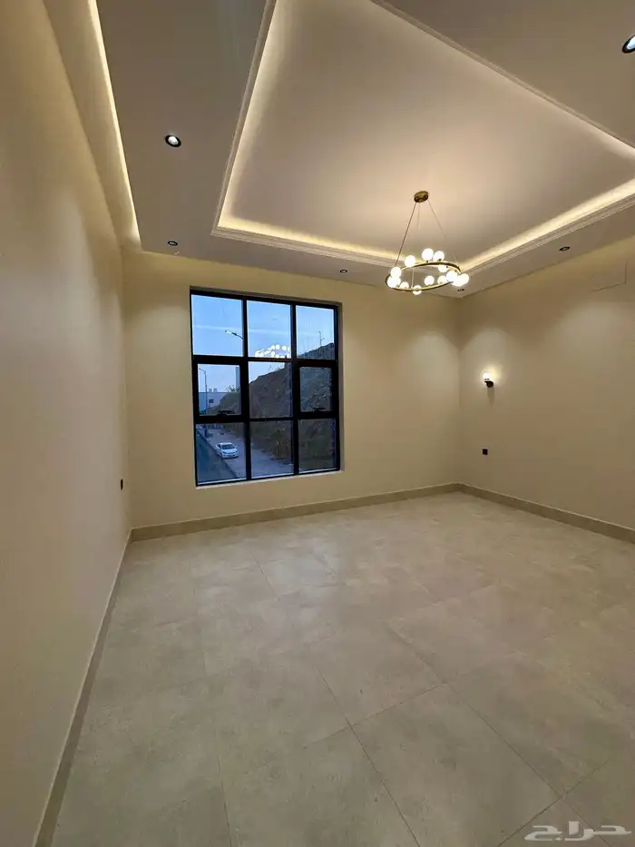 للبيع شقق علويه بمصعد واسطح خاصه بأبها-المحاله520الف 5