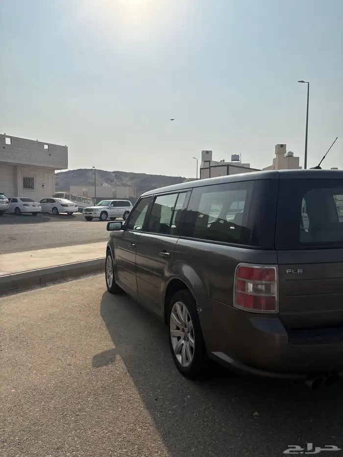 للبيع فورد فلكس موديل 2011. 3