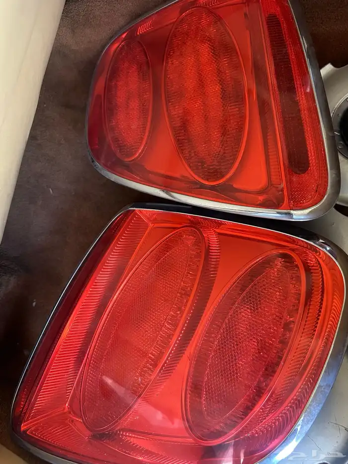 بنتلي ( قطع غيار ) تشليح 8