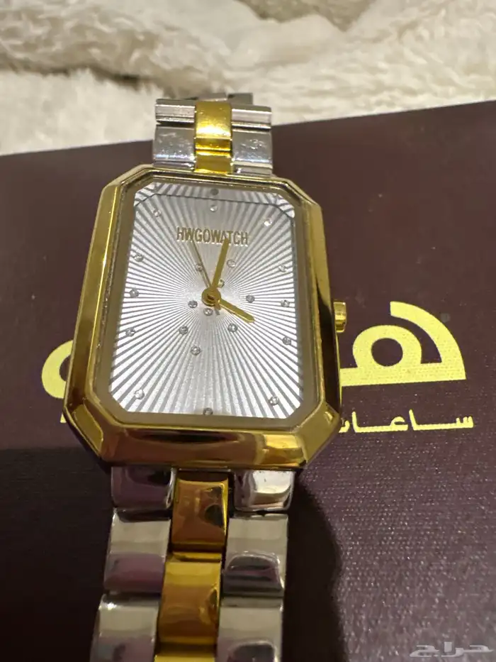 ساعة هوقو ذهبي و فضي معدني 1