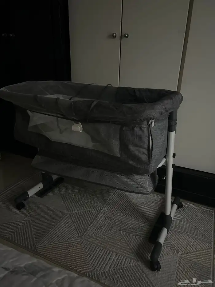 سرير اطفال 0
