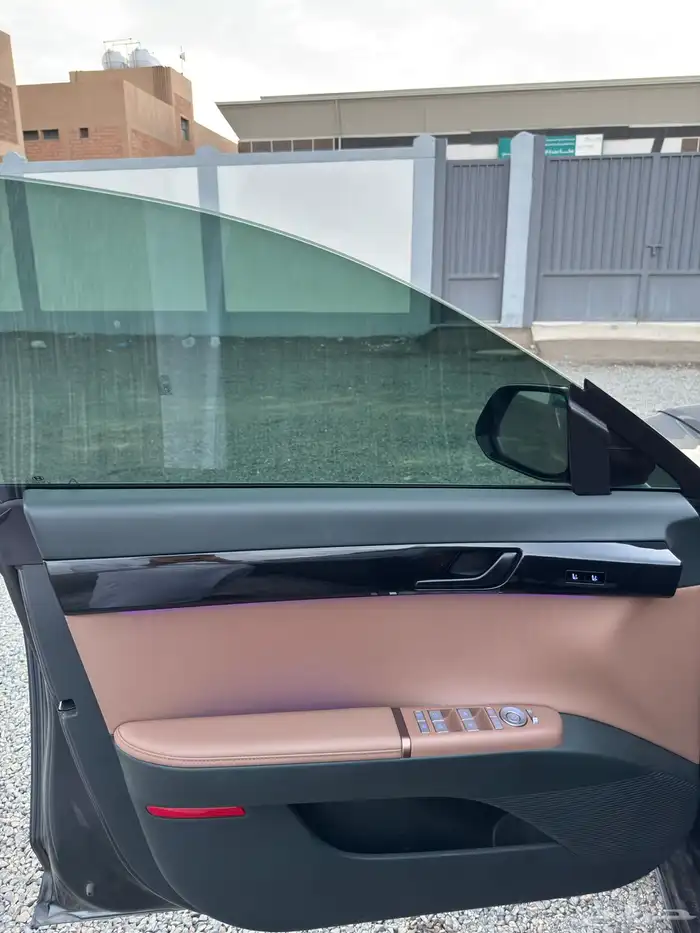 ازيرا كالجرافي 6 سلندر 10