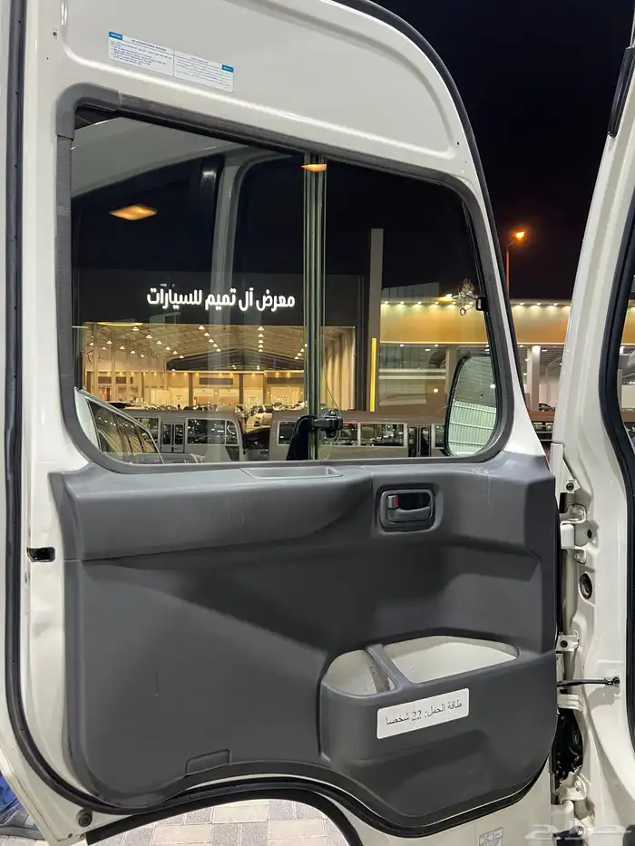 للبيع باص تويوتا كوستر موديل 2020 ديزل 27