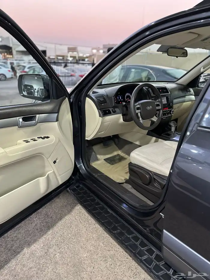 كيا موهافي 2020 نص فل مخززن وكالة بدي ومحركات بحالة المصنع 47