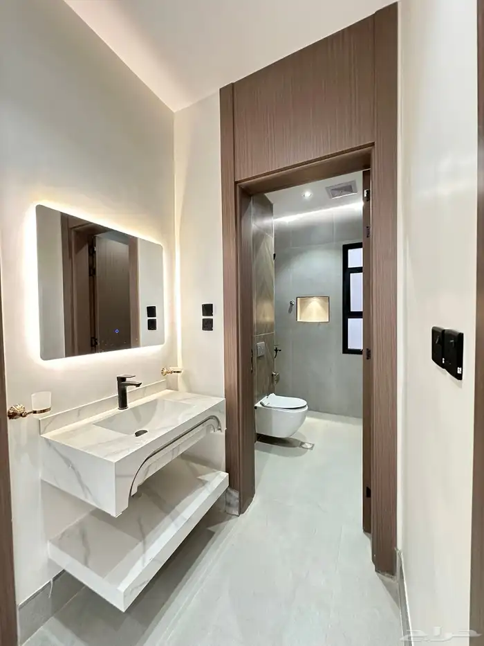 فيلا فاخرة للبيع مذينب مخطط البدراني 13