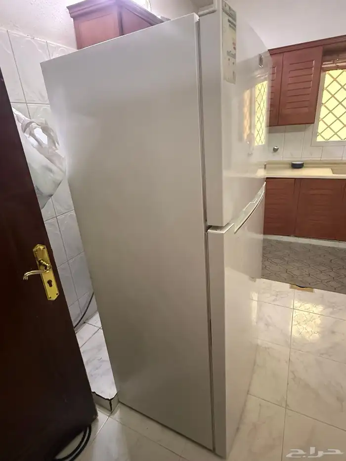 ثلاجة للبيع 2