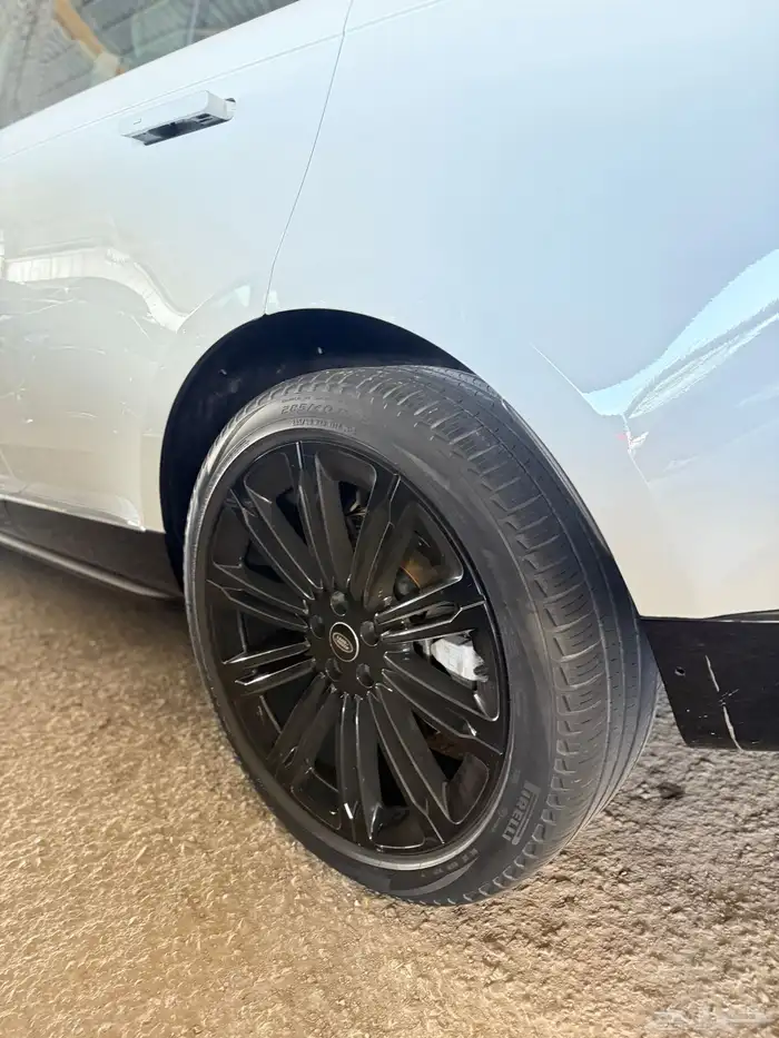 رنج روفر 2023 عداد 52 الف 8 سلندر HSE وارد قطر 4