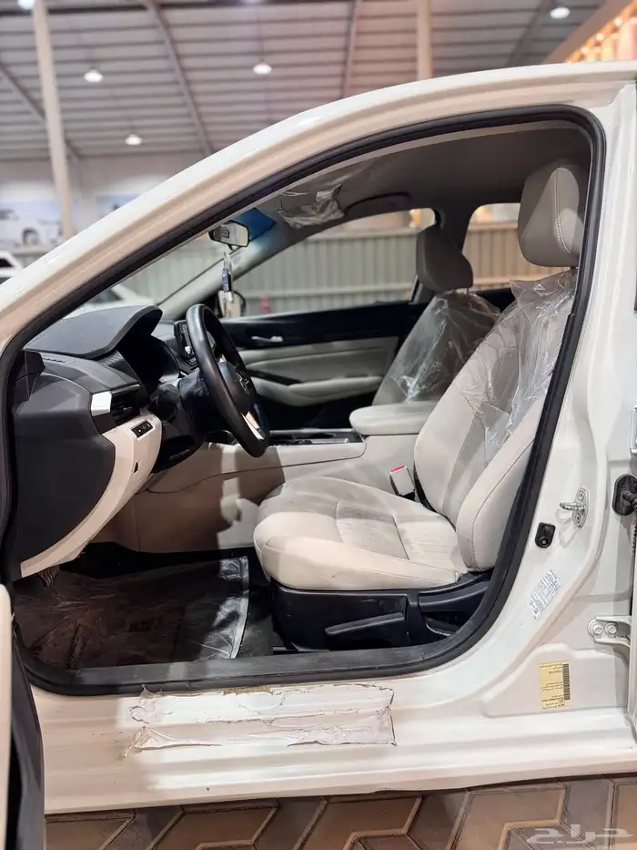 نيسان التيما موديل 2022 10