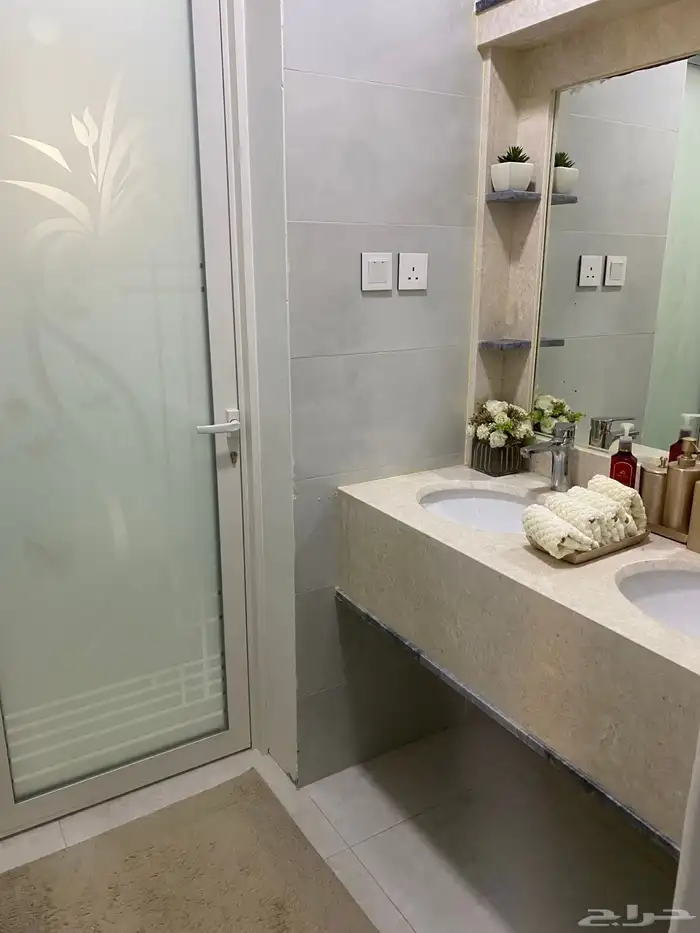 للبيع شقه ارضيه في حي الشعله في الدمام ( انا المالك) 3