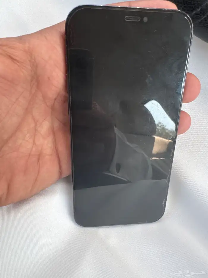 ايفون 12 اللون كحلي 3