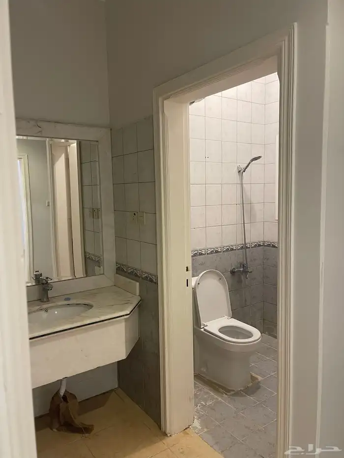 دور ارضي للايجار حي الياسمين 2